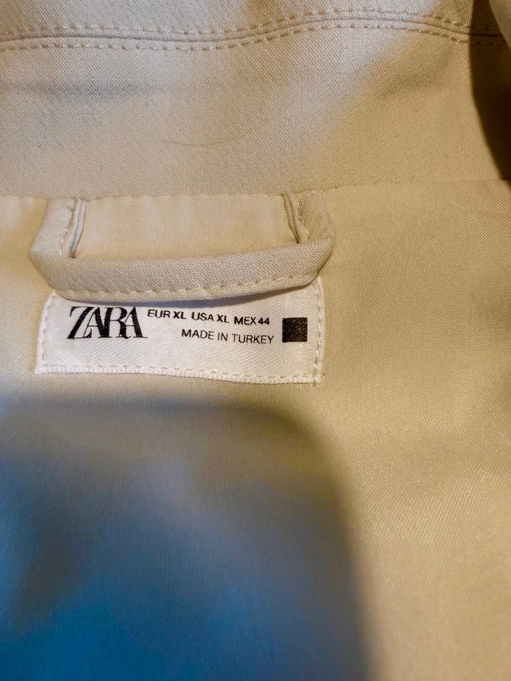 ZARA Krem Düğmeli Regular Fit Uzun Kollu Erkek Gömlek - Görsel 5