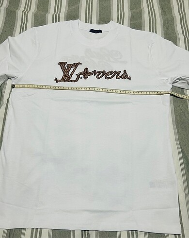 Louis Vuitton LOUIS VUITTON TSHIRT
