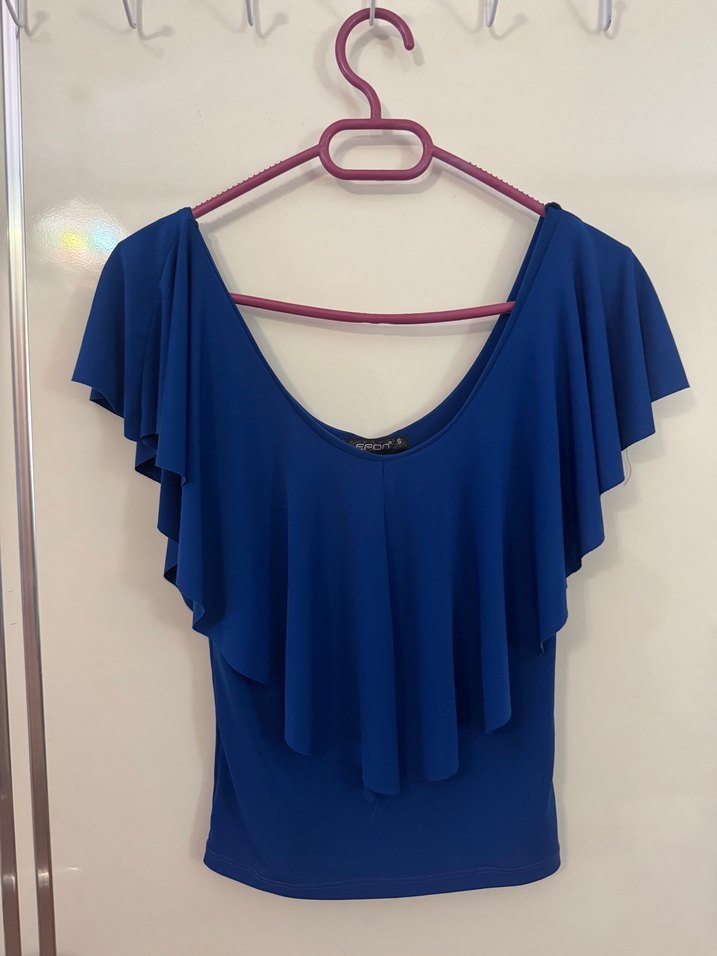 Kadın Mavi Omuzları Açık Fırfırlı Bluz - Görsel 5