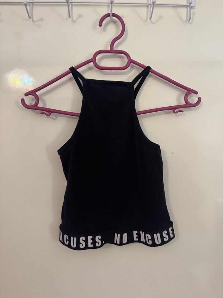 Siyah Baskılı Yüksek Yakalı Crop Top - Görsel 4