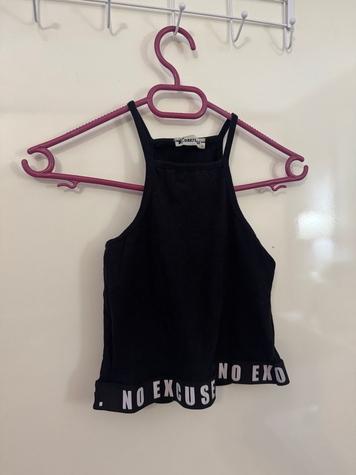 Siyah Baskılı Yüksek Yakalı Crop Top - Görsel 2