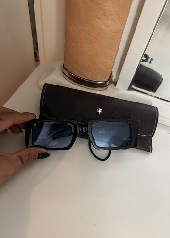 Siyah Kadın Dikdörtgen Gözlük - Görsel 4