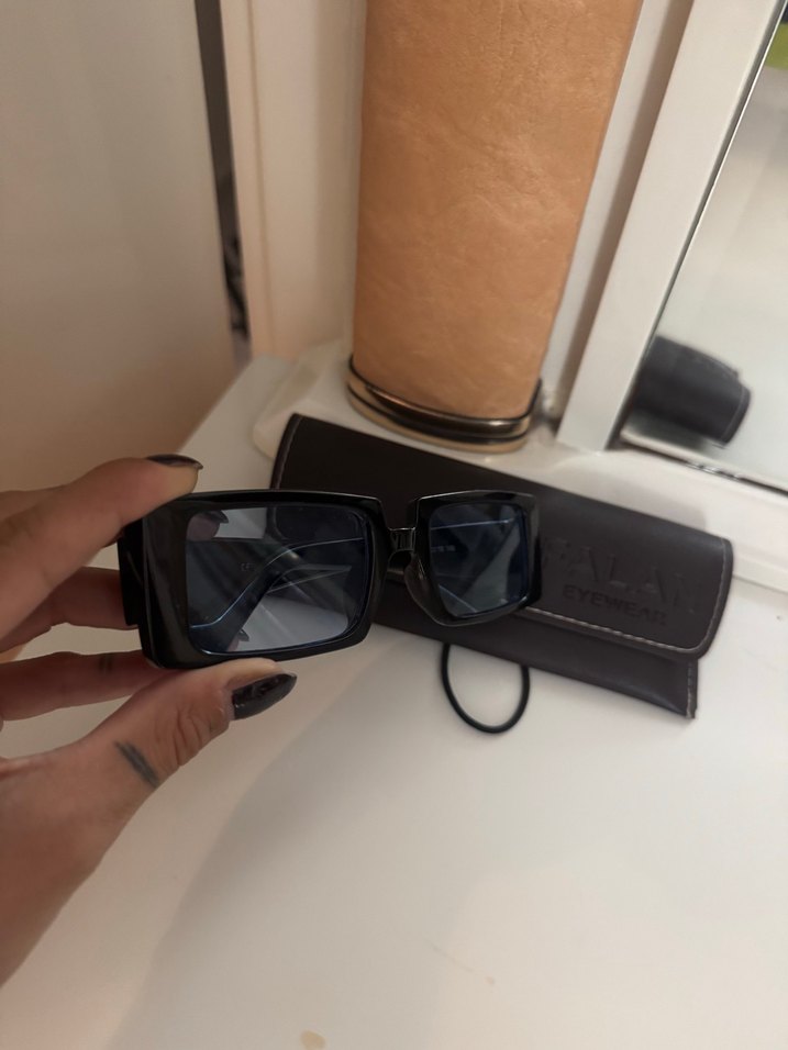 Siyah Kadın Dikdörtgen Gözlük - Görsel 3