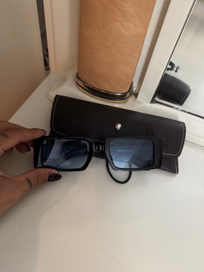 Siyah Kadın Dikdörtgen Gözlük - Görsel 4