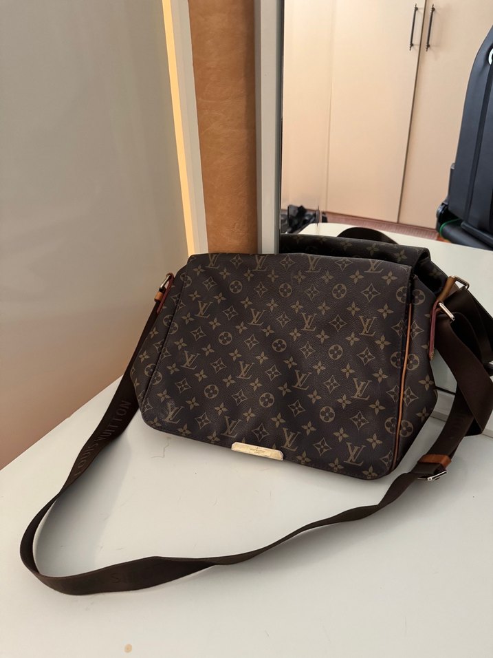 Kahverengi Deri Tokalı Kadın Çapraz Çanta - Görsel 2