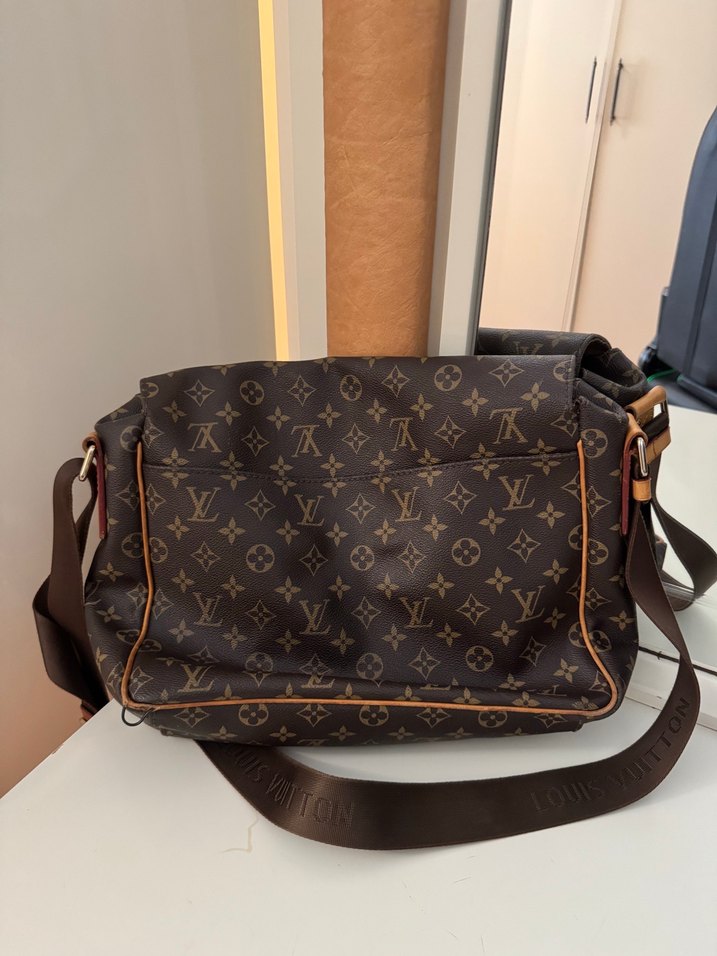 Kahverengi Deri Tokalı Kadın Çapraz Çanta - Görsel 5