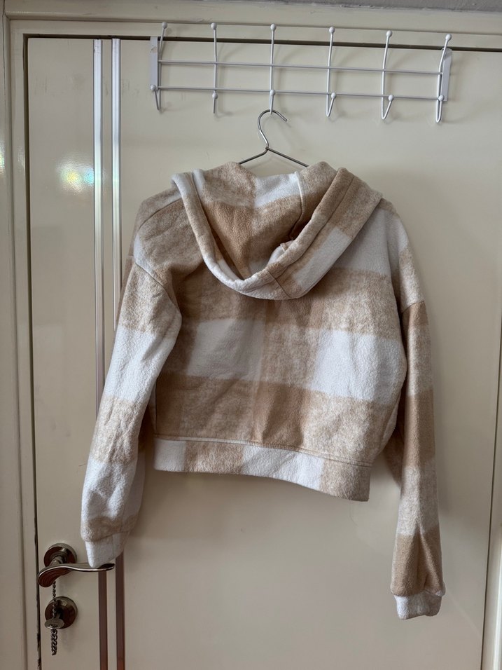 Bej Kapüşonlu Düğmeli Kadın Gömlek - Görsel 5