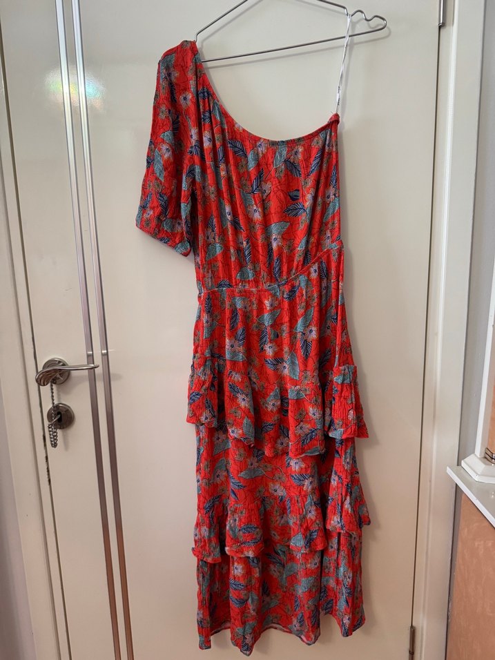 Kırmızı Drapeli Tek Omuz Bohem Uzun Elbise - Görsel 5