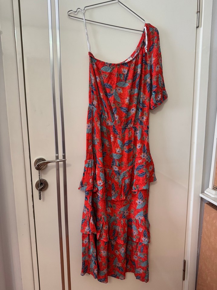 Kırmızı Drapeli Tek Omuz Bohem Uzun Elbise - Görsel 3