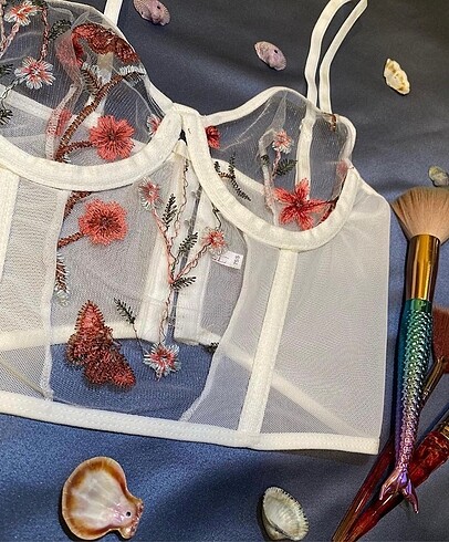 Çiçekli bralet takım