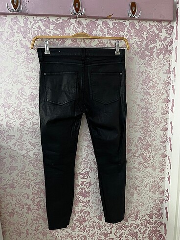 m Beden siyah Renk Mango skinny deri pantolon M beden sorunsuz bilek bölümü fermuar