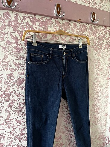 36 Beden lacivert Renk Twist jeans 36 beden skinny 3-4 kere giyilmiştir