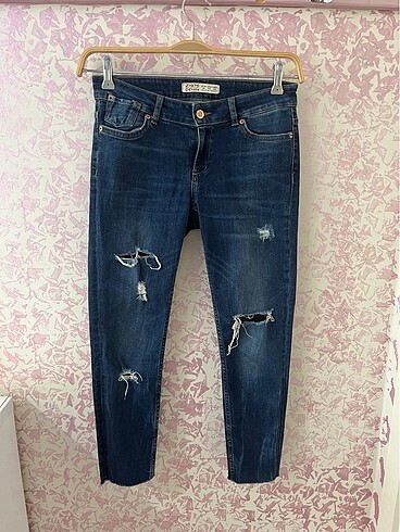 Zara yırtık jean 3 kere en fazla kullanıldı sorunsuz 36 beden