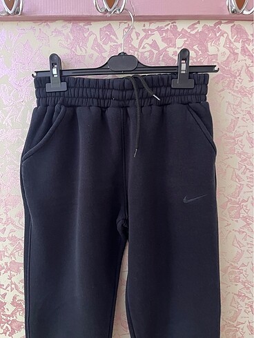 m Beden lacivert Renk 3 iplik orijinal Nike eşofman altı M beden sorunsuz