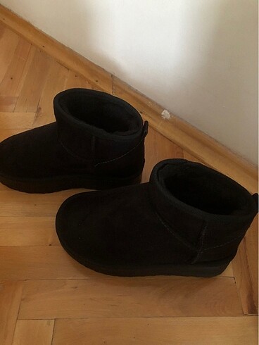 37 Beden Ugg bot