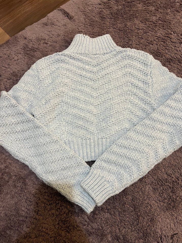 Bebe Mavisi Yüksek Yakalı Örgü Kadın Kazak - Görsel 4