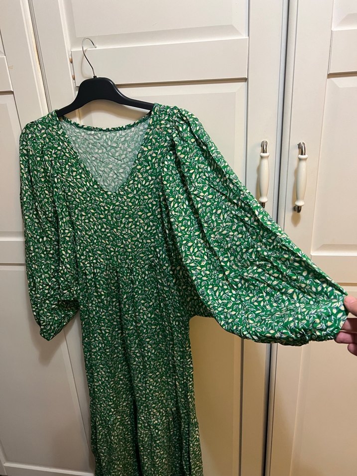 v yaka limon desenli uzun elbise - Görsel 3