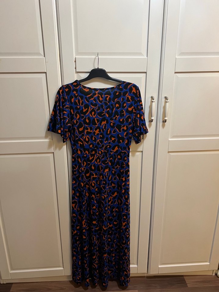 v yaka desenli kısa kol bohem uzun elbise - Görsel 3