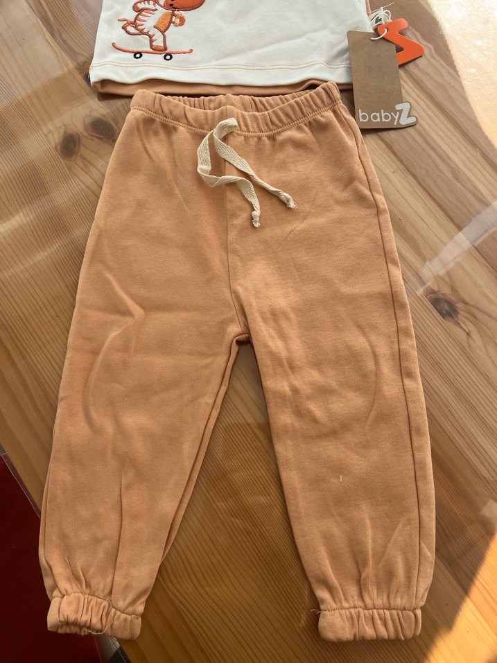 Düğmeli Baskılı Erkek Bebek Takımı - Görsel 2