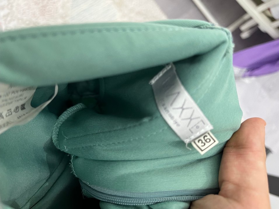 Yeşil V Yaka Uzun Abiye Elbise - Görsel 3