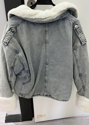 Kadın Gri Kürklü Kapüşonlu Kot Ceket - Görsel 3