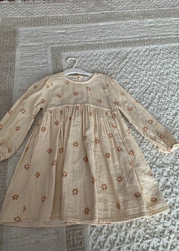 Nakışlı Bej Kız Elbisesi - Görsel 2