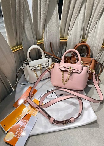 Michael Kors İthal Zincir Detaylı Siyah Deri Kadın Çanta