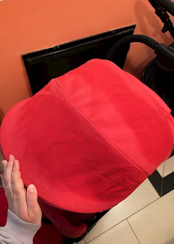 Kırmızı Bebek Arabası - Görsel 4