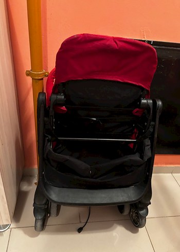 Kırmızı Bebek Arabası - Görsel 7