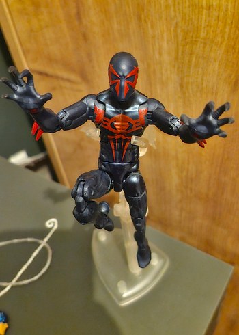 MARVEL LEGENDS SPİDER-MAN 2099 RETRO