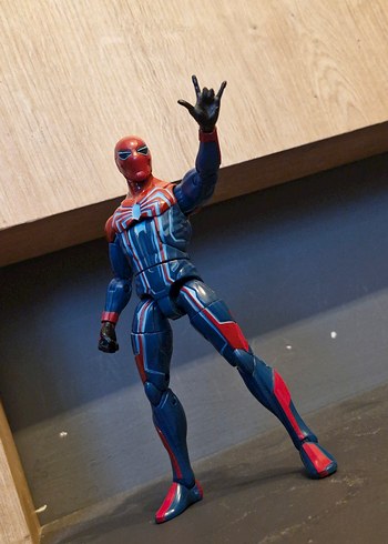 MARVEL LEGENDS SPEED SUIT SPIDER