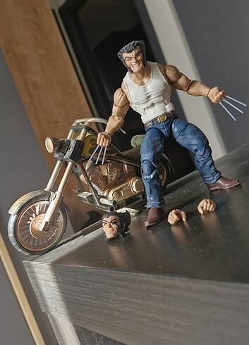 MARVEL LEGENDS LOGAN RIDER