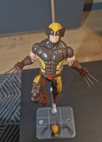 MARVEL LEGENDS WOLVERINE HOUSE OF X