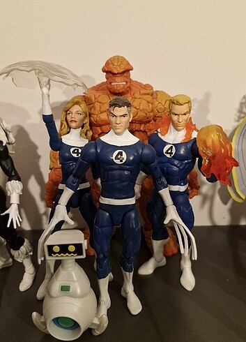 MARVEL LEGENDS FANTASTIC 4 RETRO