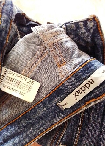 26 Beden mavi Renk 3 tane jeans uygun fiyatlı hepside markalı 3 lu satış fiyati