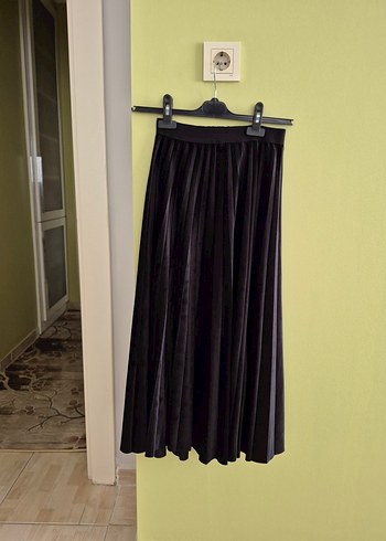 Siyah Pilili Kadife Süet Uzun Etek - Görsel 9