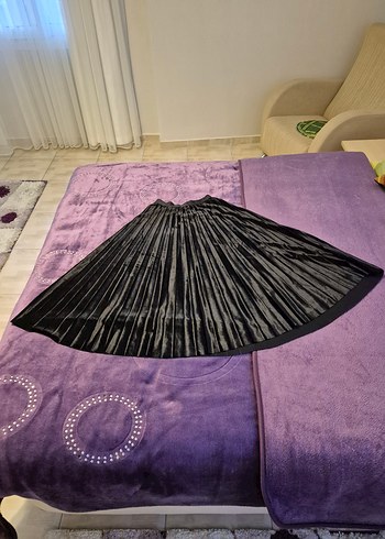 Siyah Pilili Kadife Süet Uzun Etek - Görsel 6