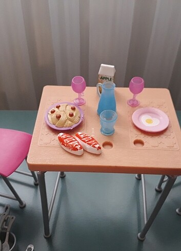 Barbie Barbie mutfak eşyaları