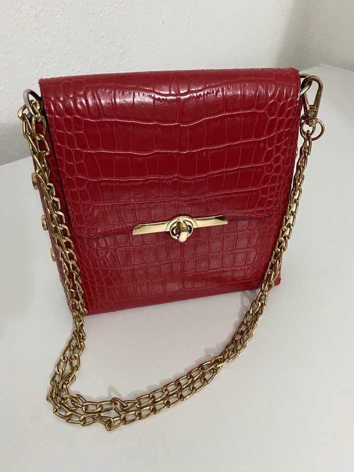 Kırmızı Deri Yılan Desenli Zincir Detaylı Çanta - Görsel 3