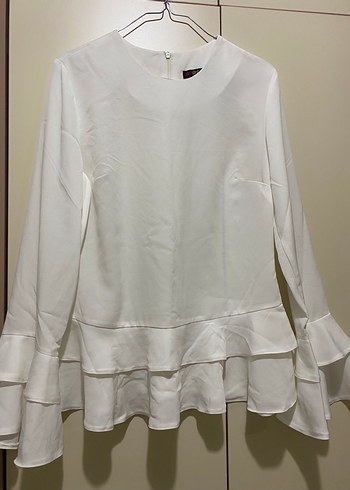 Kadın Beyaz Uzun Kollu Fırfırlı Bluz - Görsel 4
