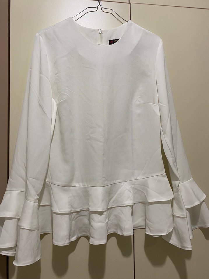 Kadın Beyaz Uzun Kollu Fırfırlı Bluz - Görsel 4