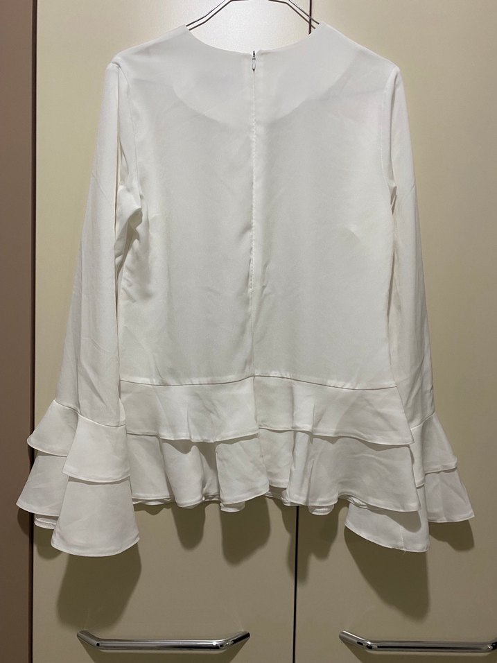 Kadın Beyaz Uzun Kollu Fırfırlı Bluz - Görsel 2