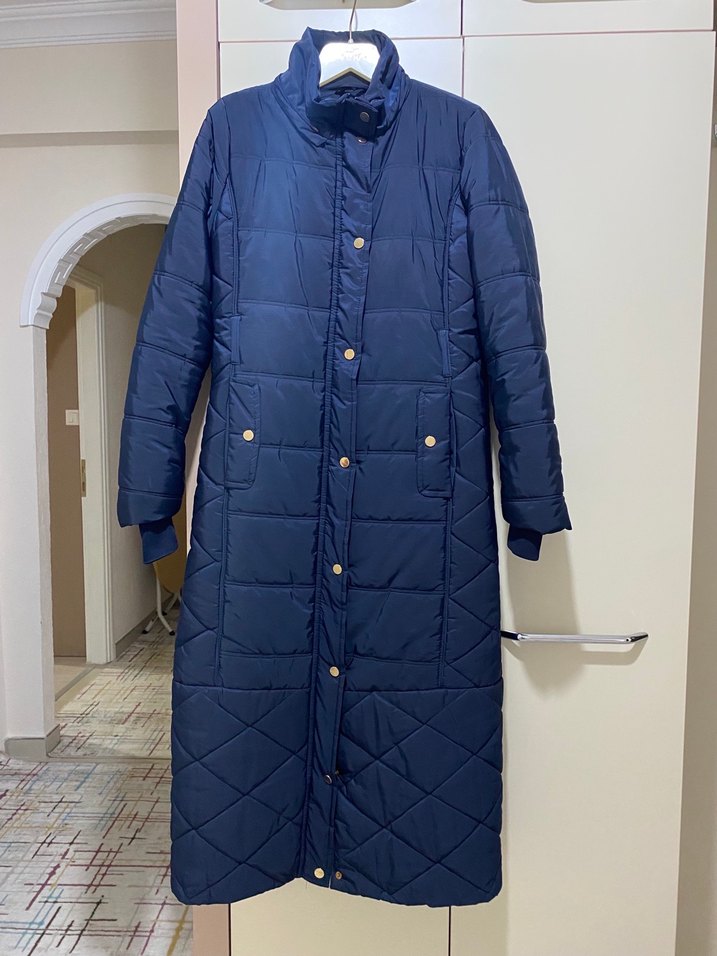 Kadın Lacivert Uzun Kürklü Kışlık Mont - Görsel 3