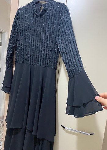 Siyah Uzun Kollu Şifon abiye elbise - Görsel 4