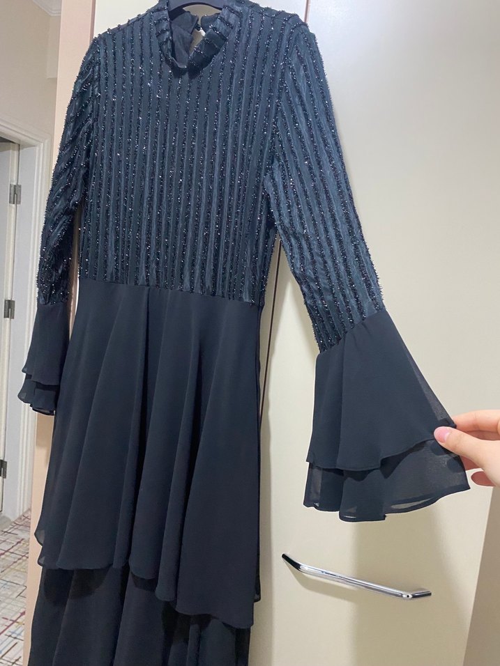 Siyah Uzun Kollu Şifon abiye elbise - Görsel 4