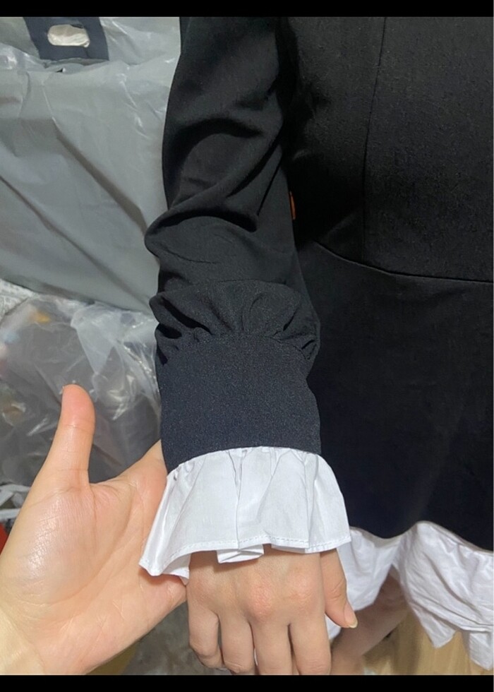 Siyah beyaz uzun kol elbise - Görsel 3