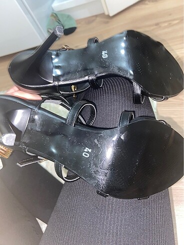 Bantlı şık topuklu ayakkabı - Görsel 7