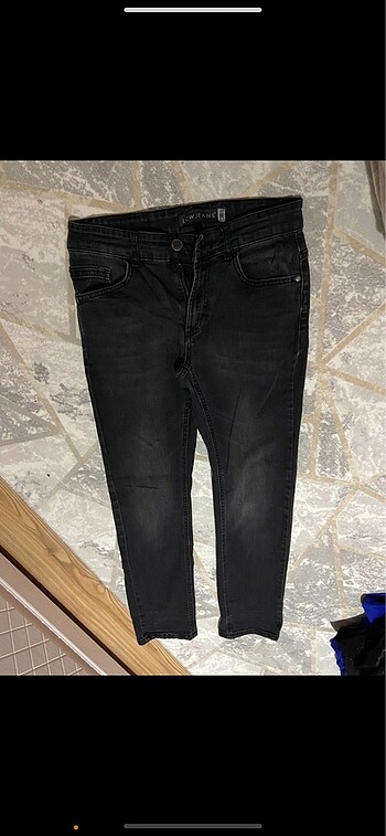 Erkek pantolonlar Her biri 200 Tl - Görsel 6