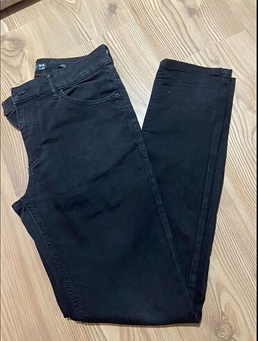 Erkek pantolonlar Her biri 200 Tl - Görsel 18