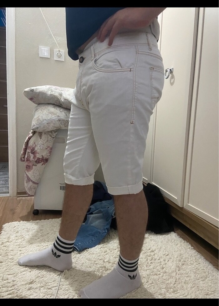 Erkek pantolonlar Her biri 200 Tl - Görsel 2